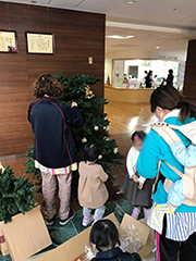 クリスマスイルミネーション&中根橋小学校生徒作品展示