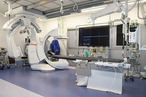 血管造影装置（脳血管）