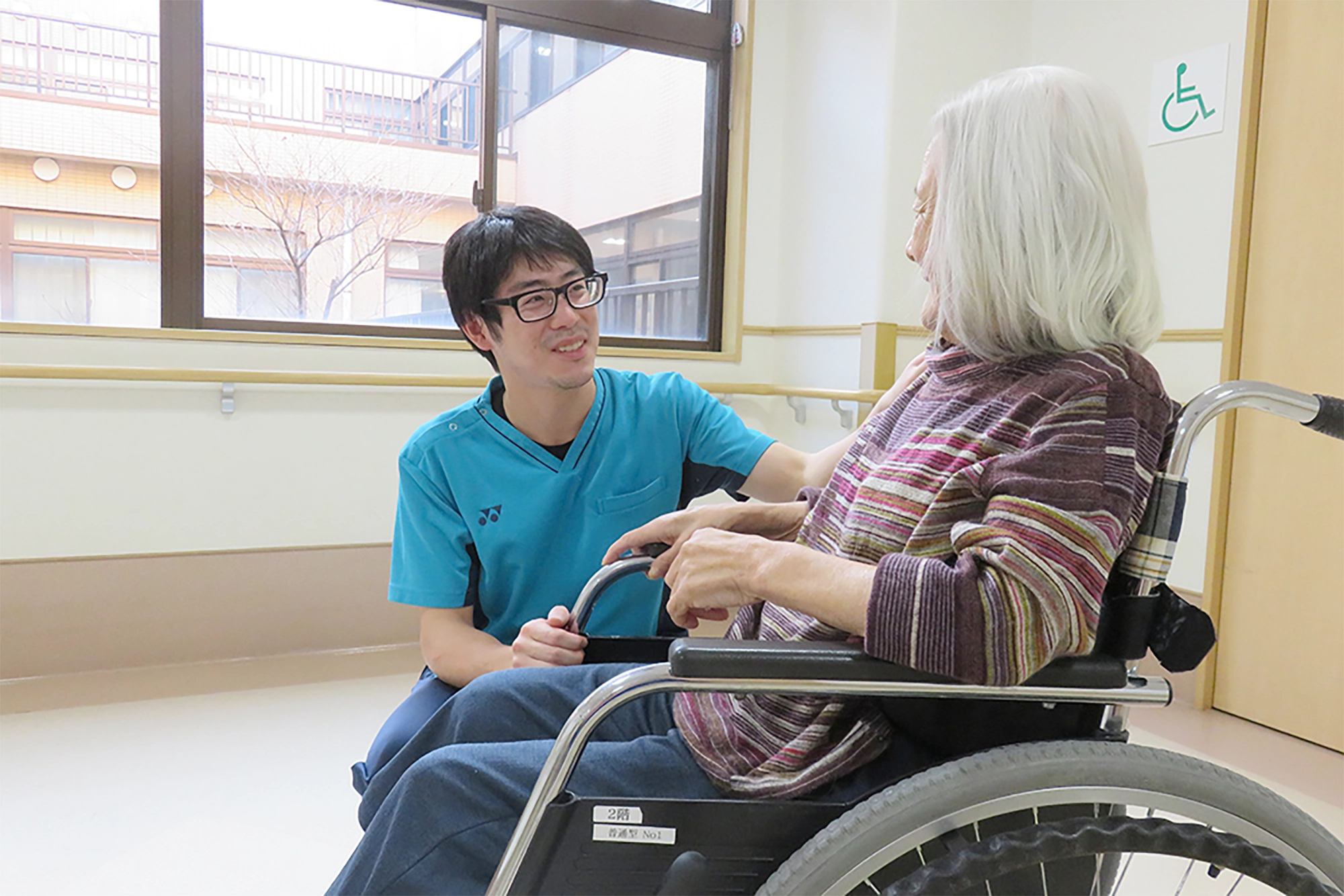 介護福祉士を目指したきっかけを教えて下さい