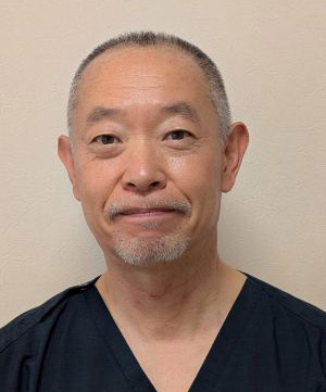 八田　英一郎